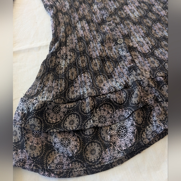 Pink and Black Fitted 3/4 Sleeve Button Down Shirt - Picture 7 of 9